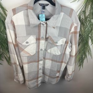 The BC clothing Co.  Shirt jacket. Size Large . Like New. EUC  
cream & Beige